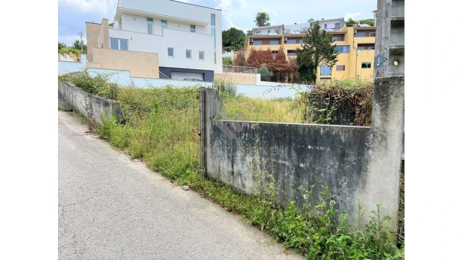 Terreno para Venda em O. Azeméis, Riba-Ul, Ul, Macinhata Seixa, Madail Foto 6