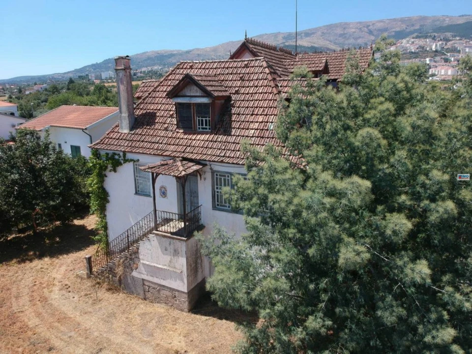 Moradia T6 para Venda em Covilhã e Canhoso Foto 15