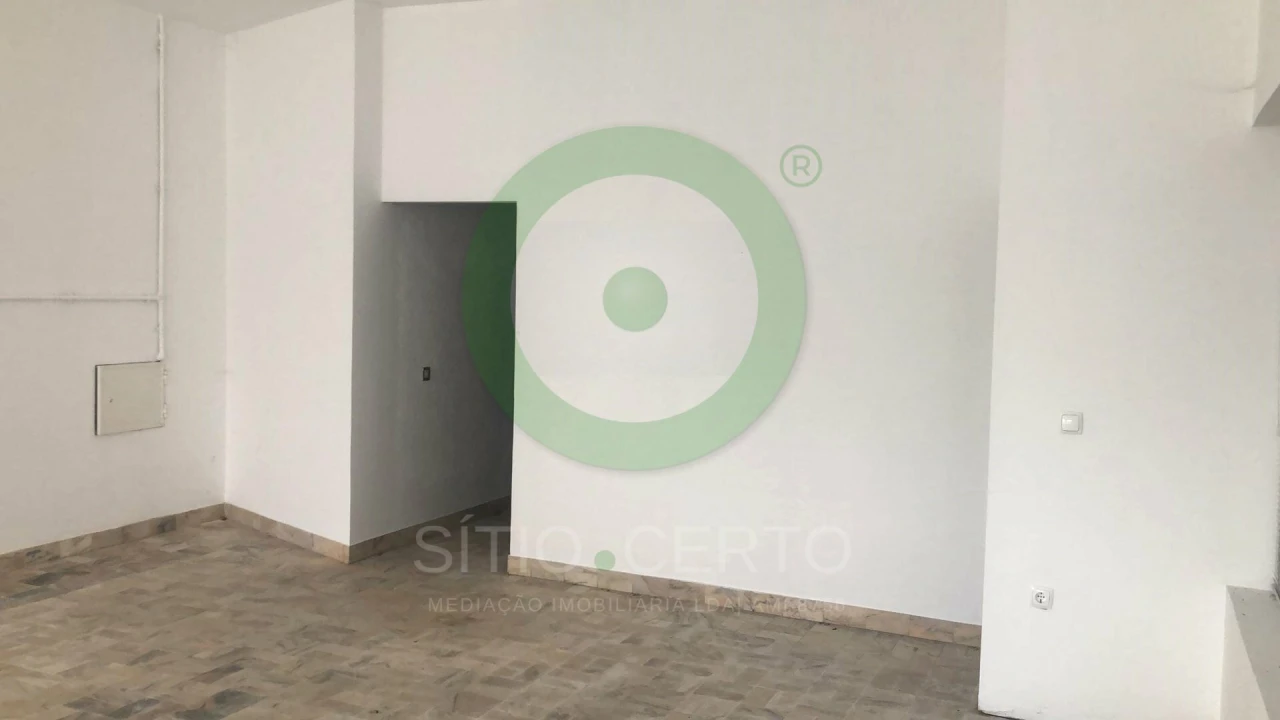 Loja para Venda em Valpaços e Sanfins Foto 4