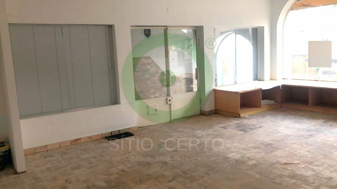 Loja para Venda em Valpaços e Sanfins Foto 5