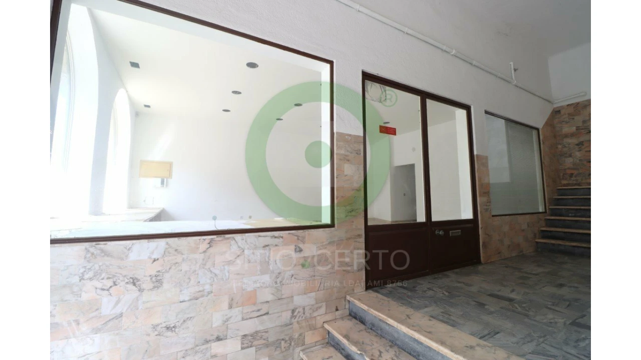 Loja para Venda em Valpaços e Sanfins Foto 2