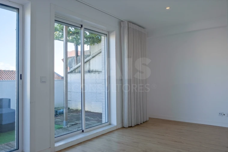 Apartamento T3 para Venda em Paranhos Foto 6