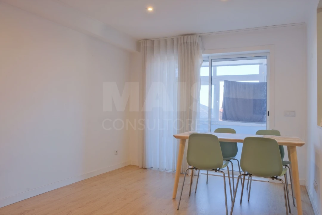 Apartamento T3 para Venda em Paranhos Foto 3