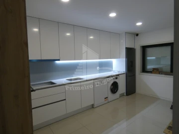 Apartamento T3 para Venda em Real, Dume e Semelhe