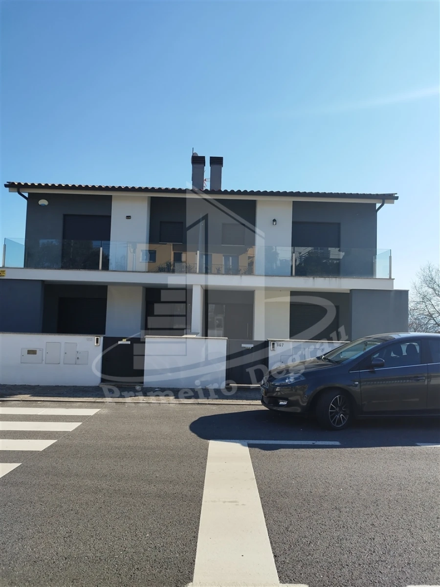 Terreno para Venda em Vila Verde e Barbudo Foto 3