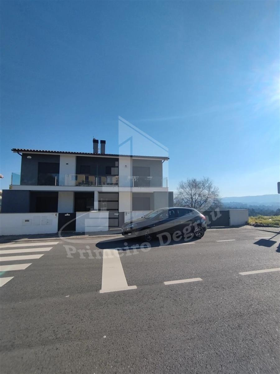 Terreno para Venda em Vila Verde e Barbudo Foto 4