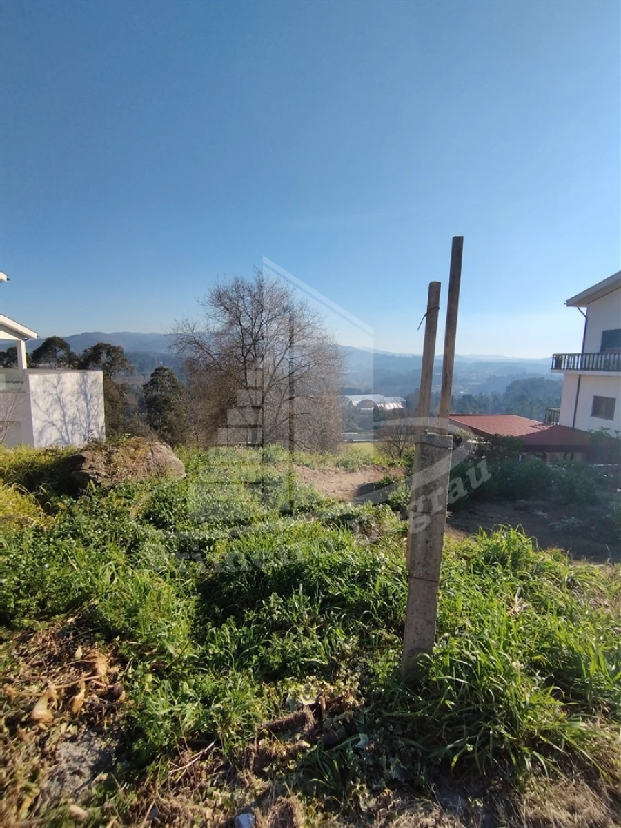 Terreno para Venda em Vila Verde e Barbudo Foto 11