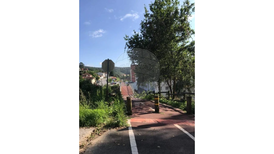 Terreno para Venda em Cedrim e Paradela Foto 2