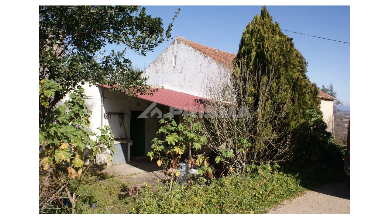 Quinta T3 para Venda em Ferro Foto 1