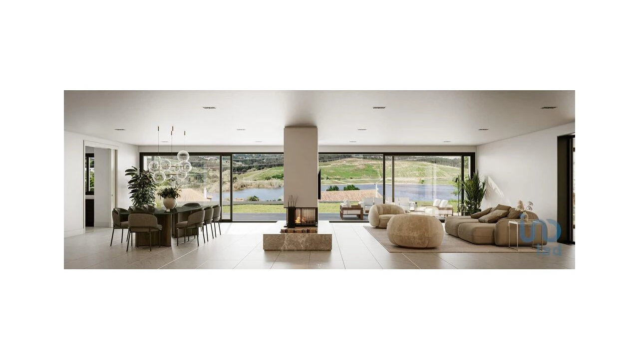 Moradia T4 para Venda em A dos Negros Foto 2