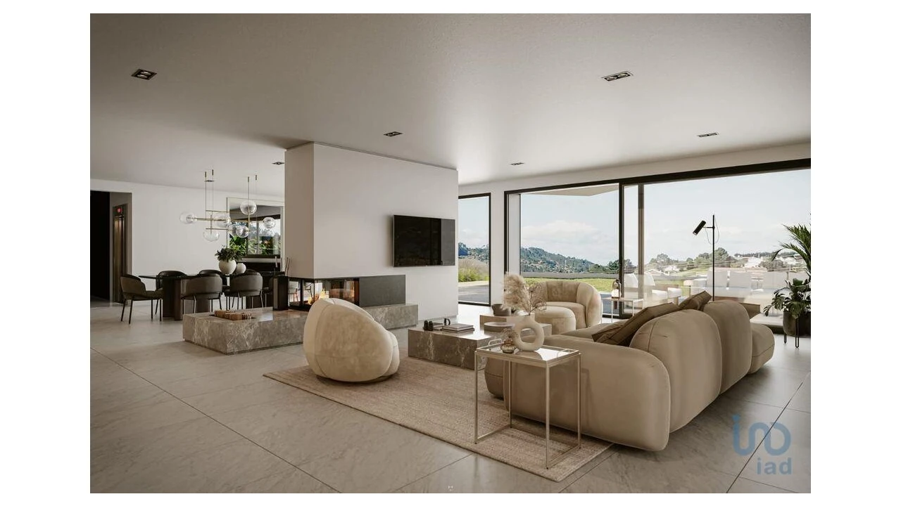 Moradia T4 para Venda em A dos Negros Foto 1