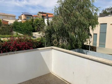 Moradia T5 para Venda em Aldoar, Foz do Douro e Nevogilde
