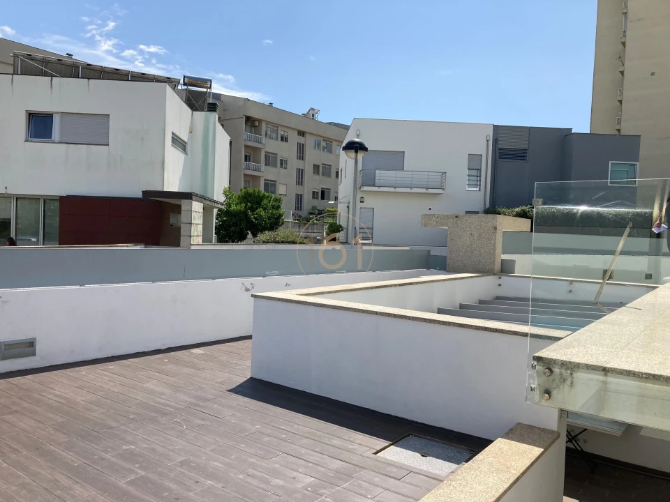 Moradia T5 para Venda em Aldoar, Foz do Douro e Nevogilde Foto 6