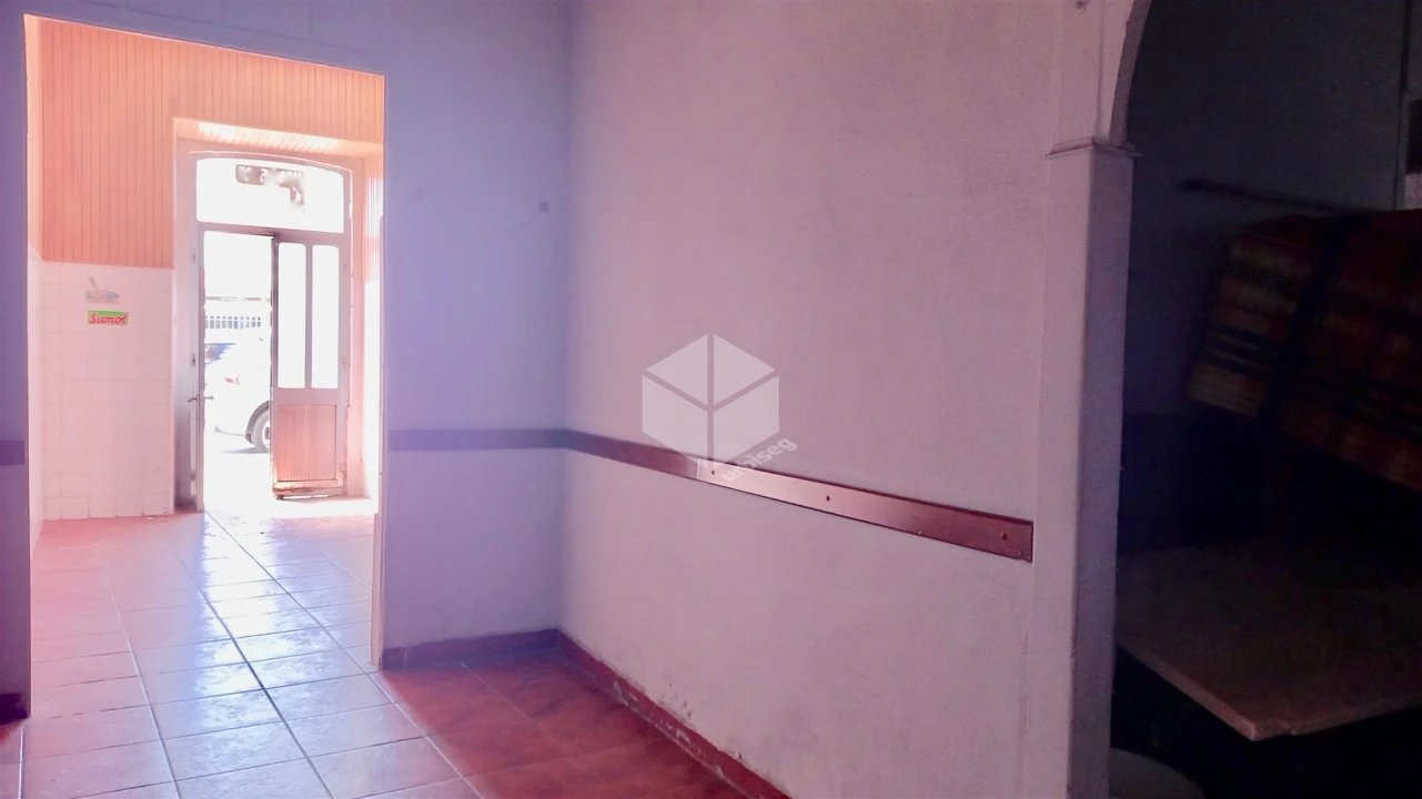 Loja para Venda em Buarcos Foto 4