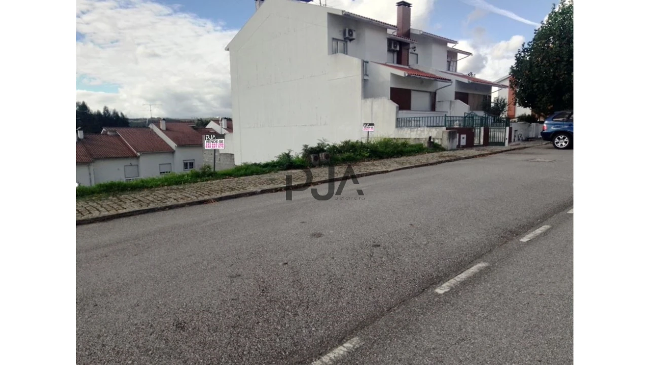 Terreno para Venda em Mundão Foto 2