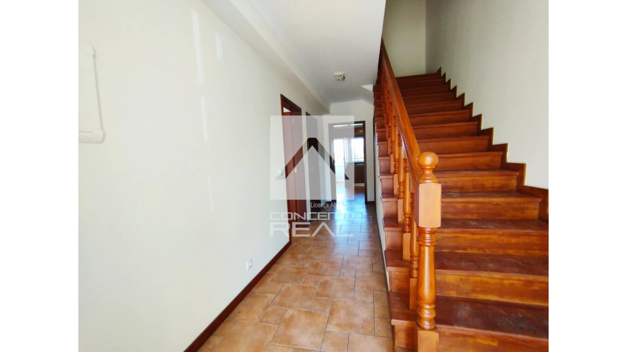 Moradia T3 para Venda em Branca Foto 9