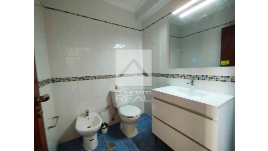 Moradia T3 para Venda em Branca Foto 23