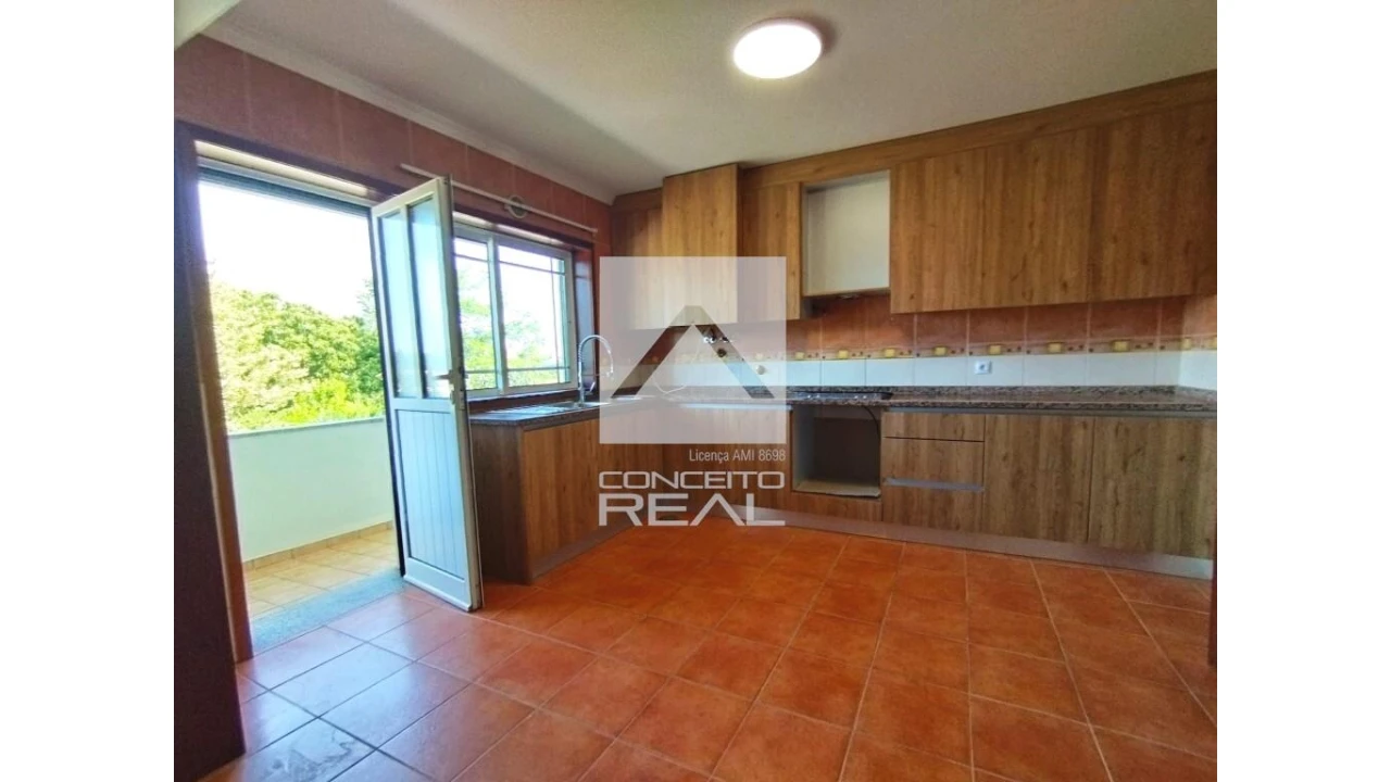 Moradia T3 para Venda em Branca Foto 6