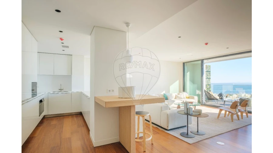 Apartamento T4 para Venda em Parque das Nações Foto 17