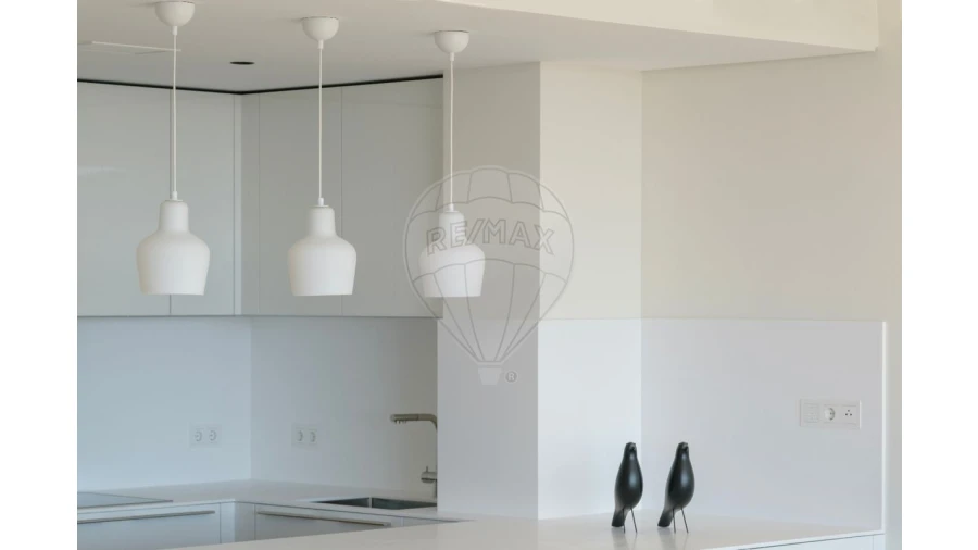 Apartamento T5 para Venda em Parque das Nações Foto 12