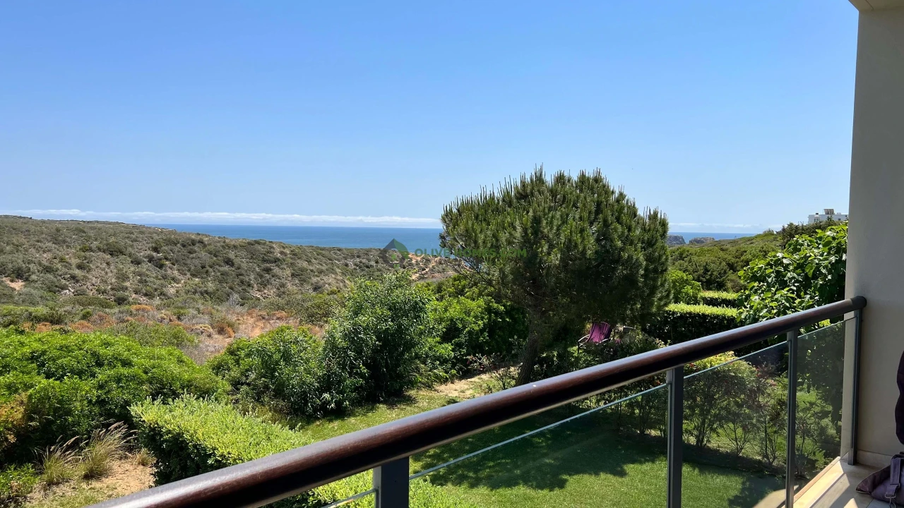 Moradia T2 para Venda em Vila de Sagres Foto 2
