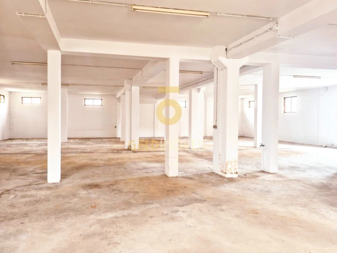 Armazém para Venda em O. Azeméis, Riba-Ul, Ul, Macinhata Seixa, Madail Foto 10