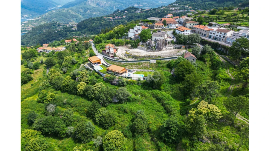 Terreno para Venda em Ventosa e Cova Foto 13