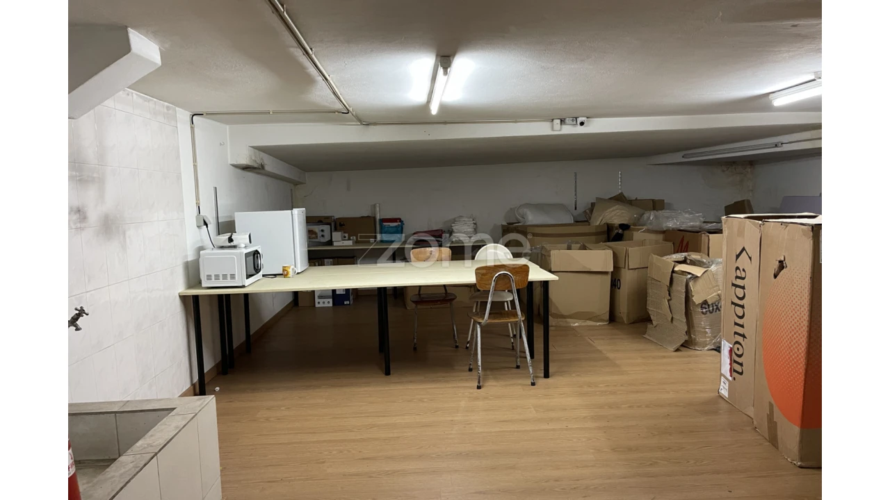 Negócio para Venda em Braga (Maximinos, Sé e Cividade) Foto 16