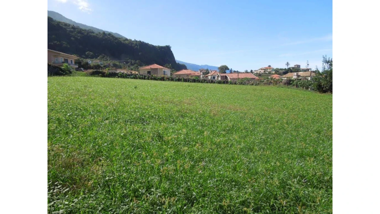 Terreno para Venda em Ponta Delgada Foto 4