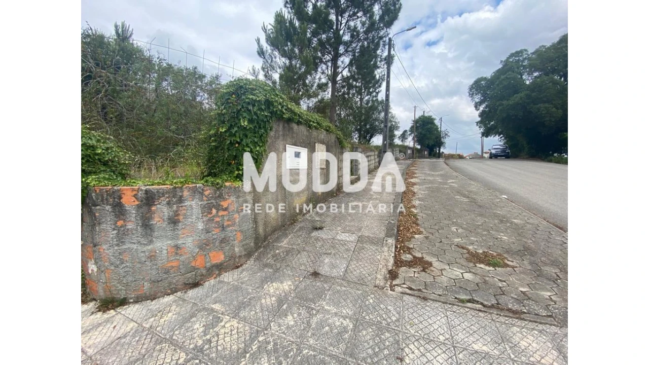 Terreno para Venda em Alquerubim Foto 1