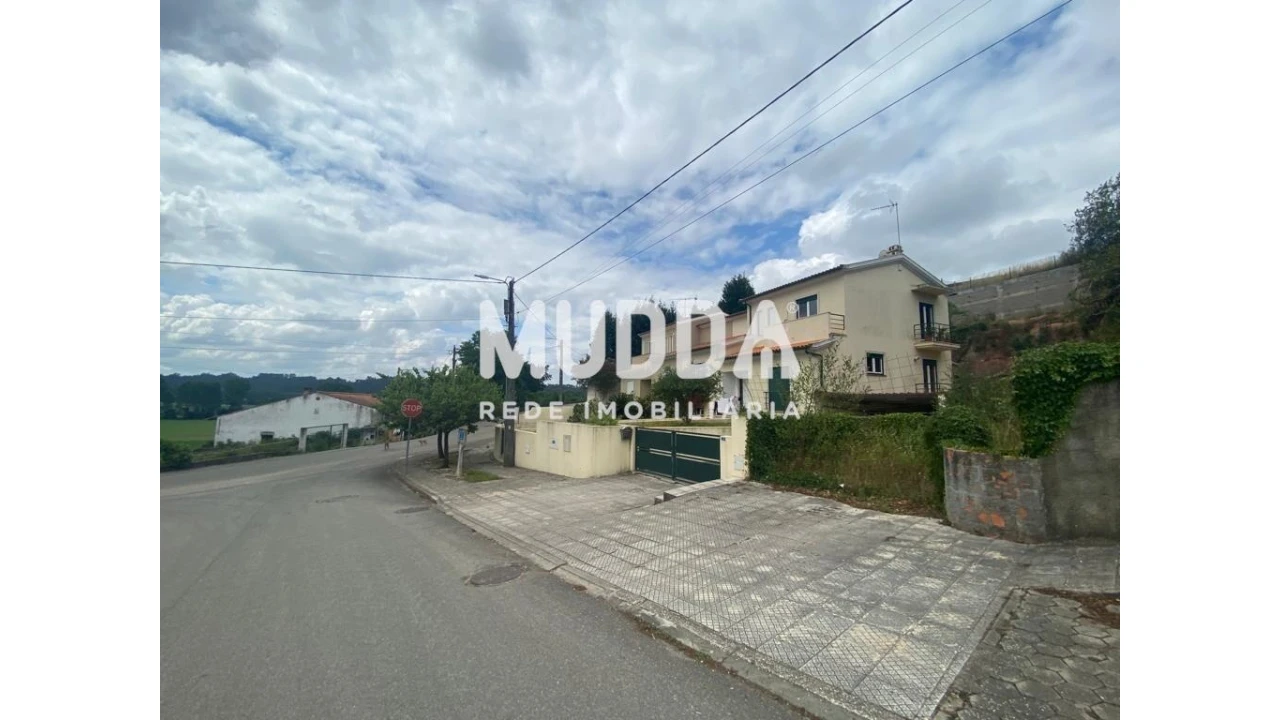 Terreno para Venda em Alquerubim Foto 8