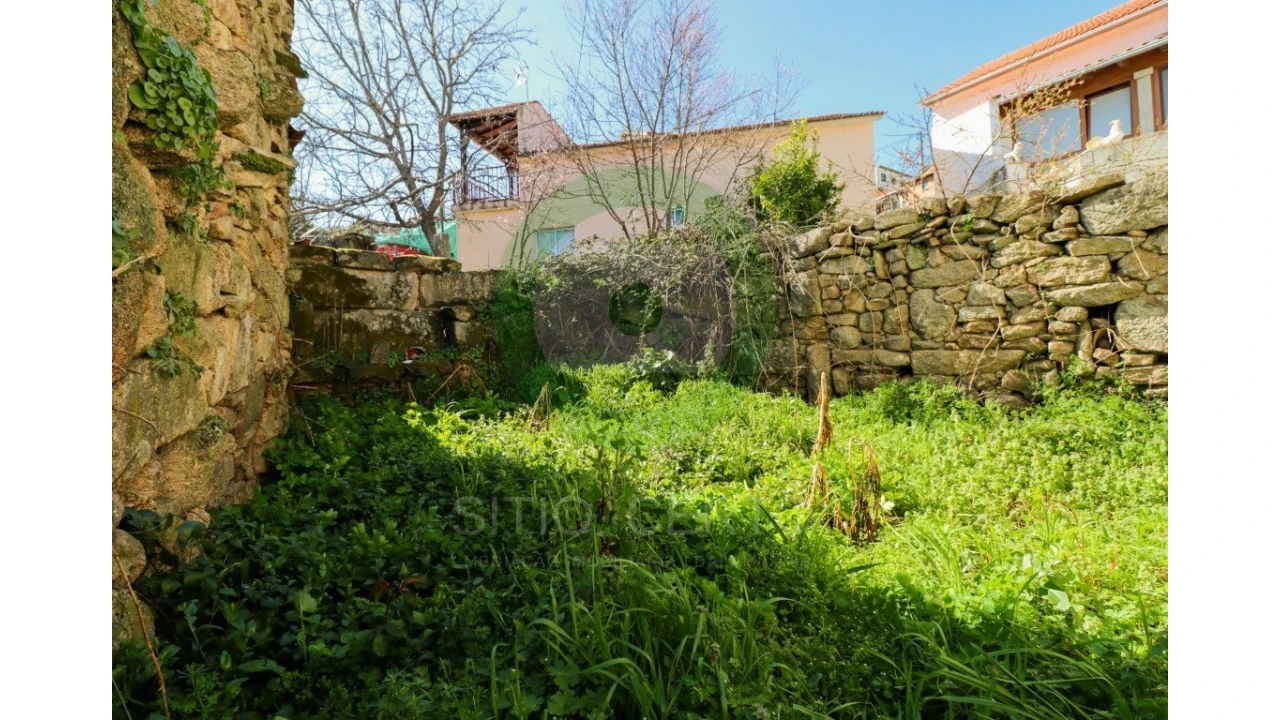 Moradia T4 para Venda em Sonim e Barreiros Foto 15