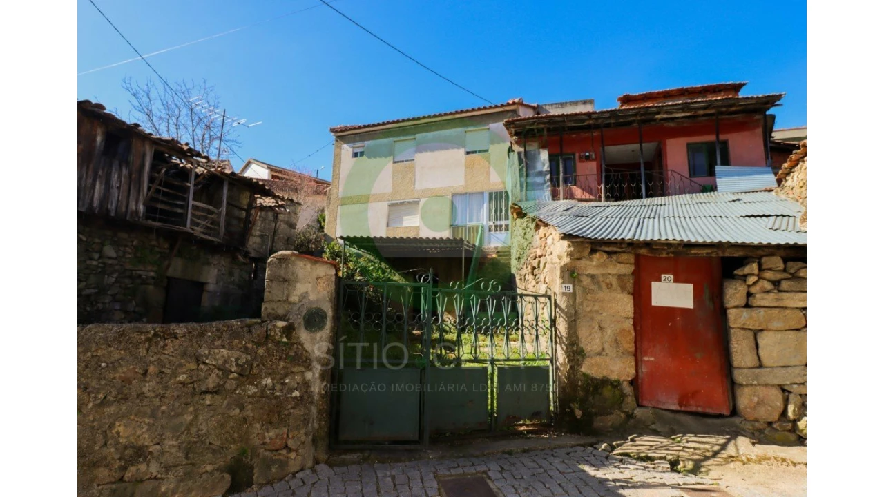 Moradia T4 para Venda em Sonim e Barreiros Foto 3