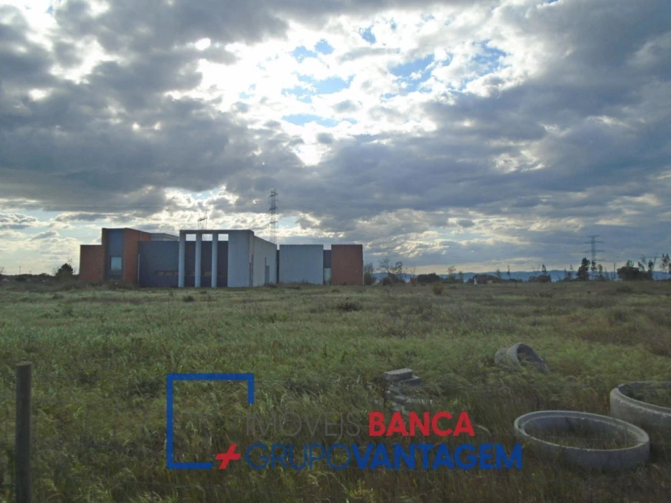 Prédio para Venda em Samora Correia Foto 5