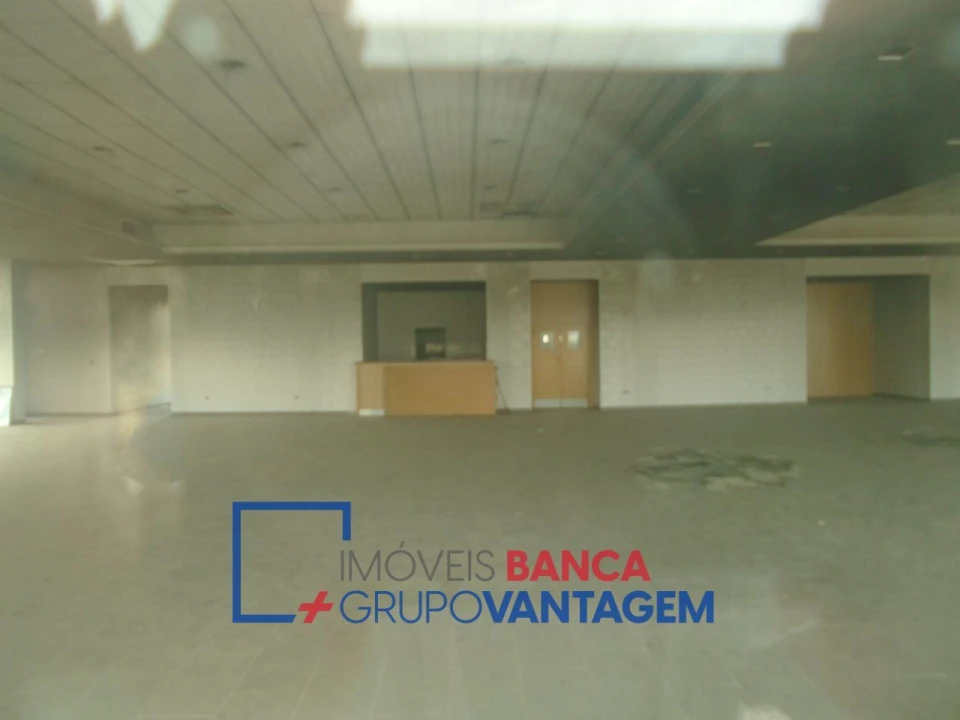 Prédio para Venda em Samora Correia Foto 13