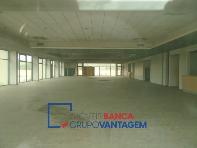 Prédio para Venda em Samora Correia Foto 8