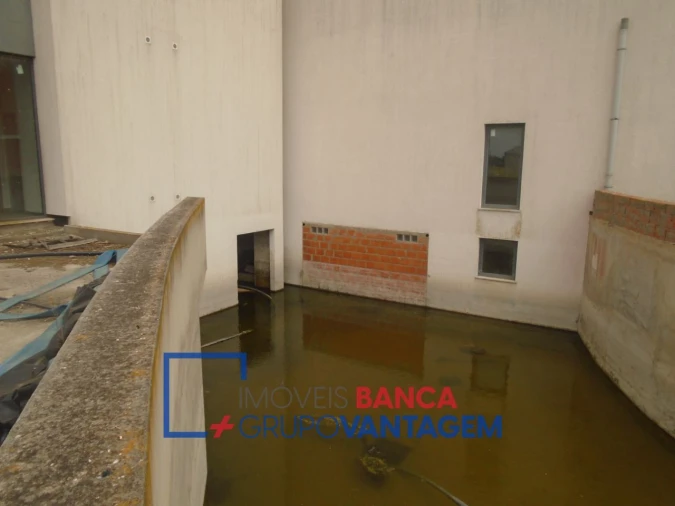 Prédio para Venda em Samora Correia Foto 15