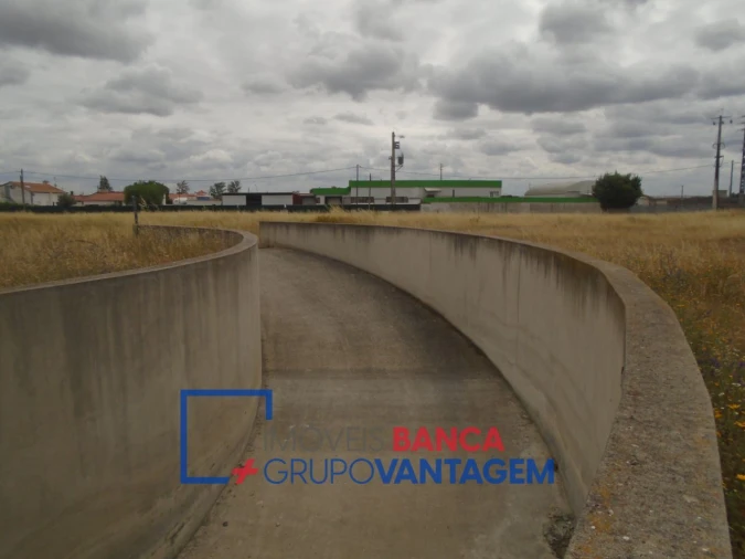 Prédio para Venda em Samora Correia Foto 16