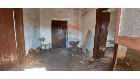 Moradia T4 para Venda em São Bartolomeu de Messines