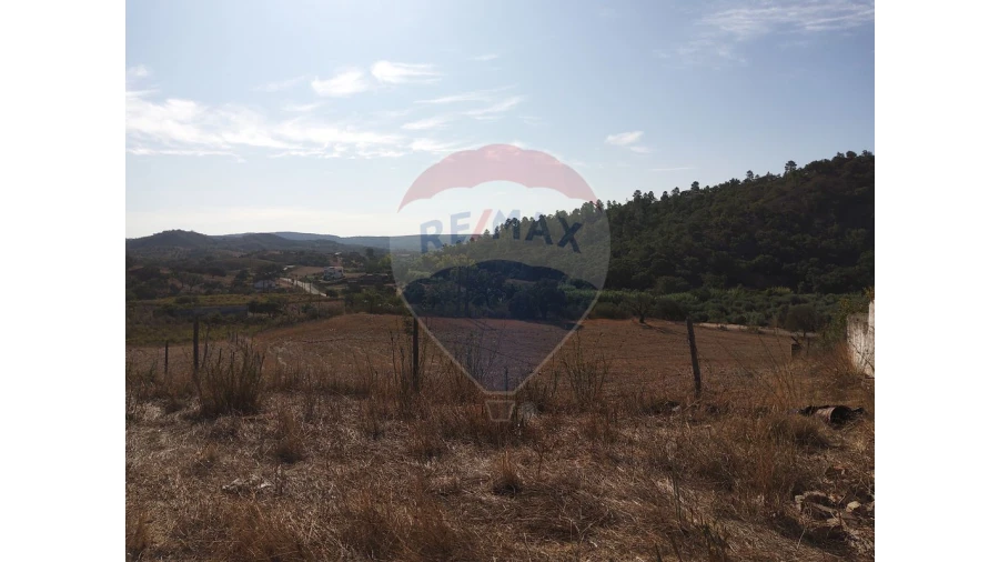Moradia T4 para Venda em São Bartolomeu de Messines Foto 3