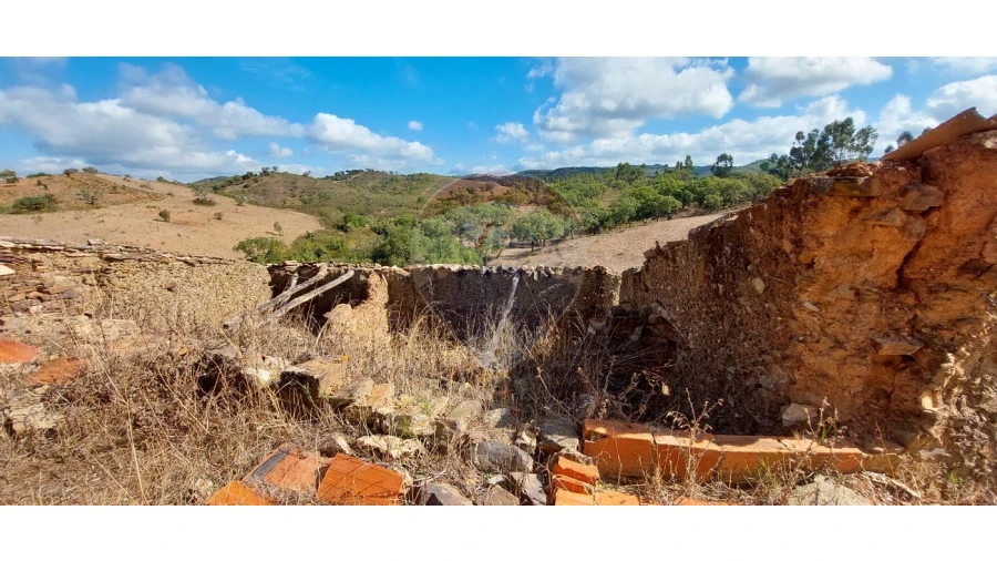 Moradia T4 para Venda em São Bartolomeu de Messines Foto 10