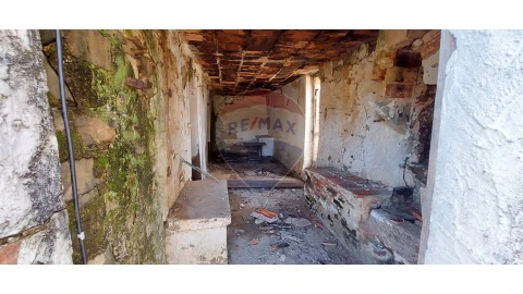 Moradia T3 para Venda em São Bartolomeu de Messines