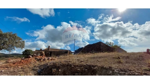 Moradia T3 para Venda em São Bartolomeu de Messines