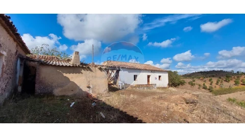 Moradia T3 para Venda em São Bartolomeu de Messines