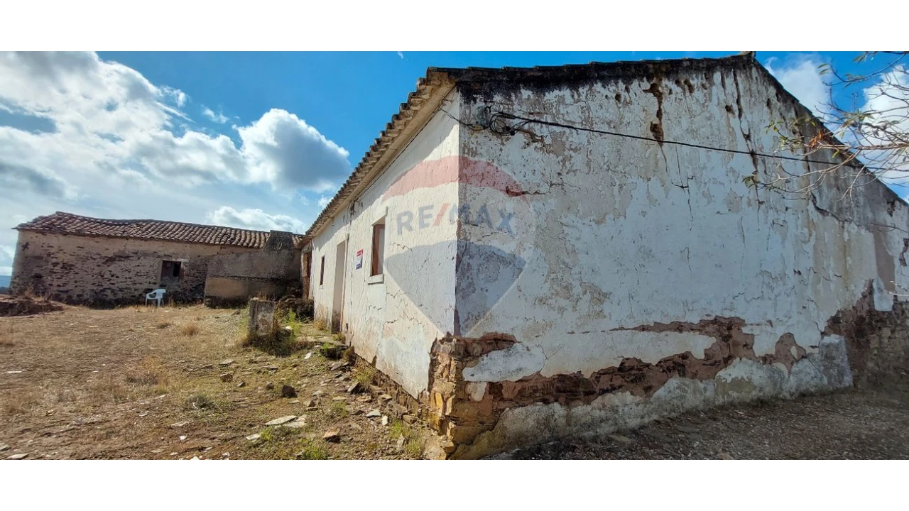 Moradia T3 para Venda em São Bartolomeu de Messines Foto 15