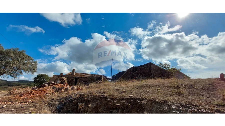 Moradia T3 para Venda em São Bartolomeu de Messines Foto 11