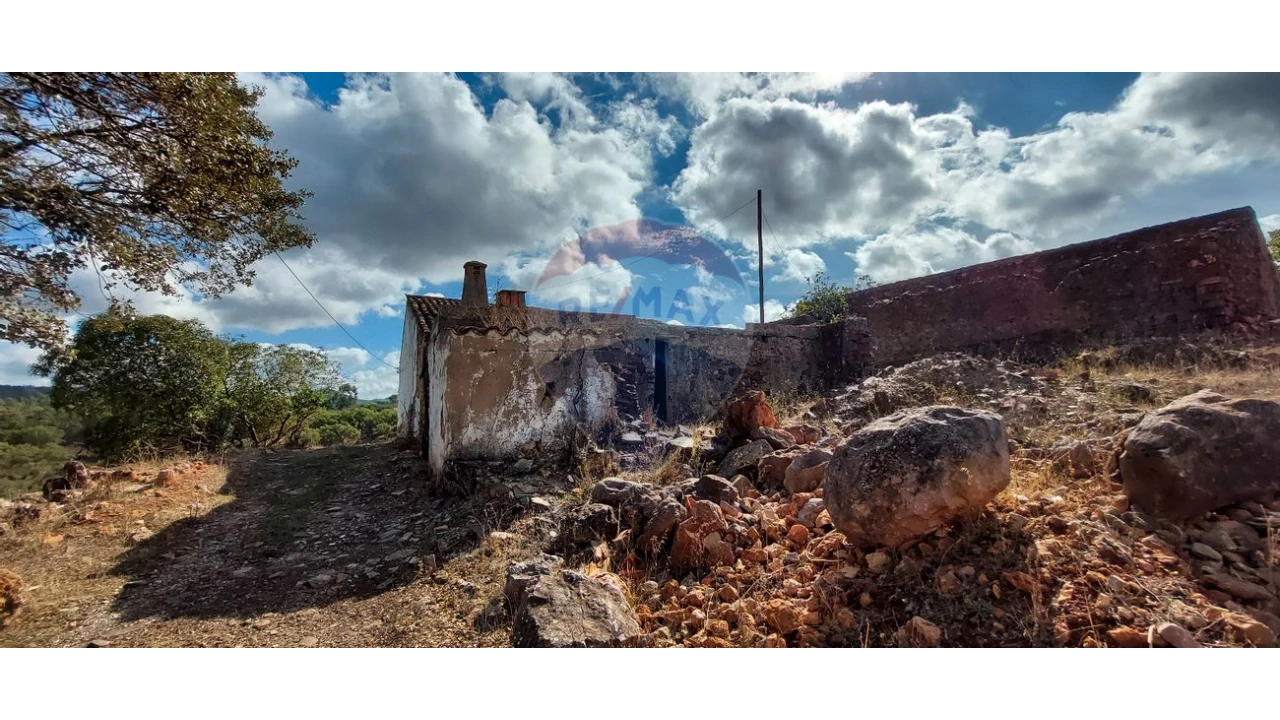 Moradia T3 para Venda em São Bartolomeu de Messines Foto 16