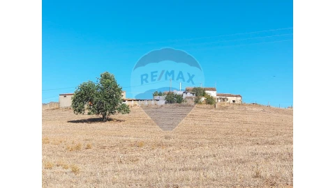 Moradia T3 para Venda em São Bartolomeu de Messines