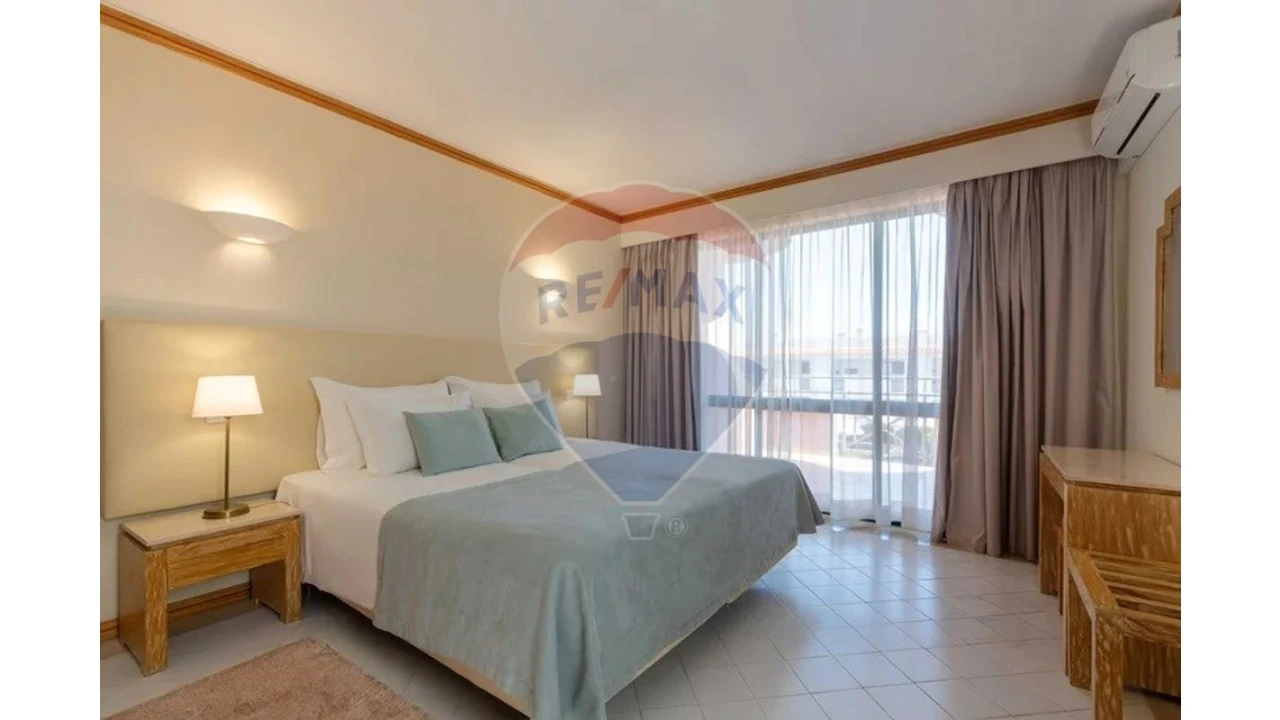 Apartamento T1 para Venda em Albufeira e Olhos de Água Foto 2