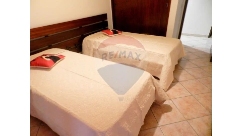 Apartamento T2 para Venda em Albufeira e Olhos de Água